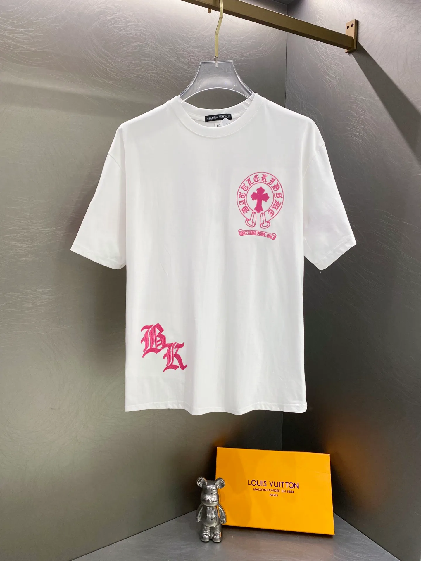 100 Chrome Hearts LA T ： g ， ， ，Breathable ， 。 Size：M L XL ：Black Gray White